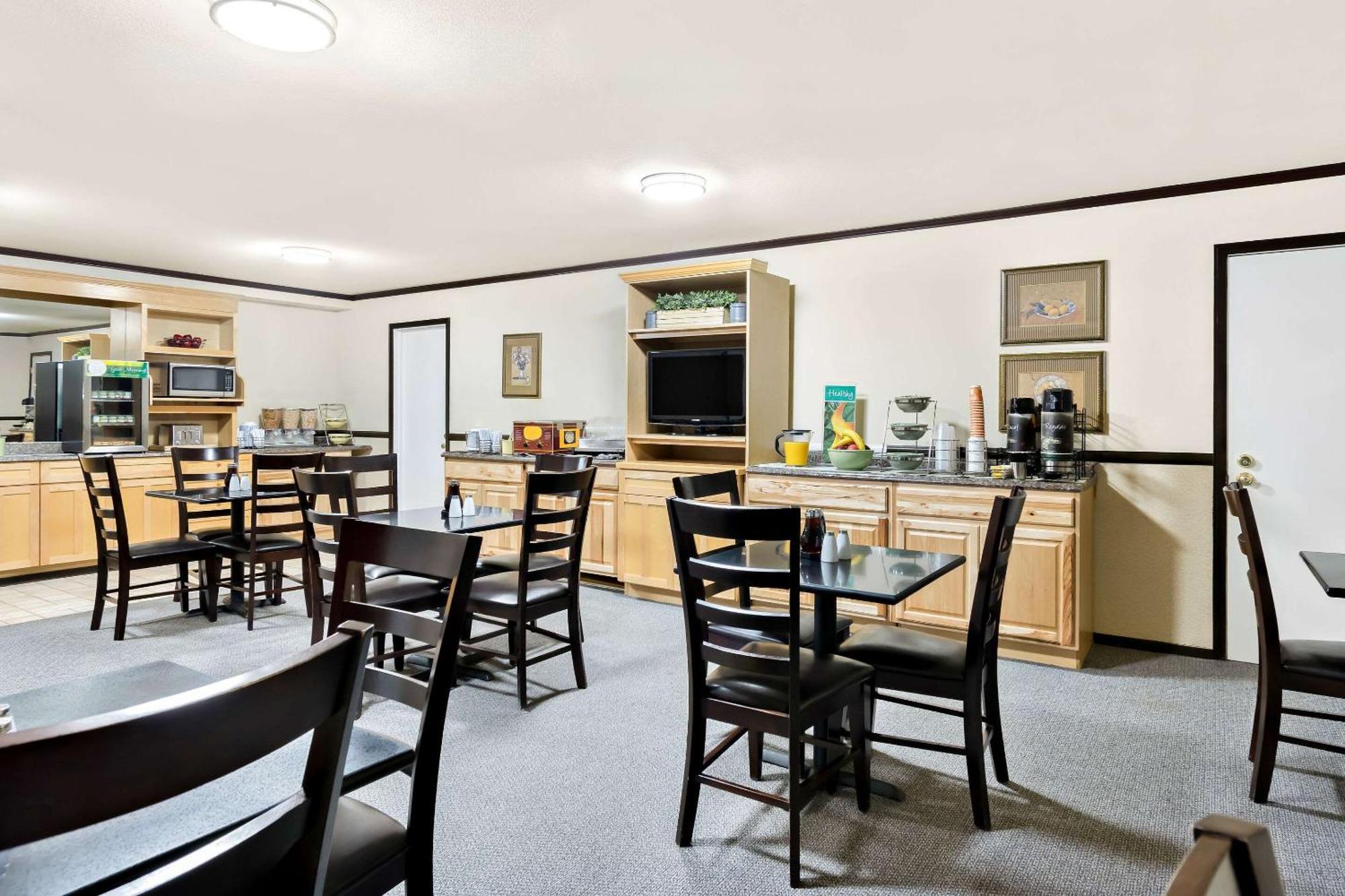 Quality Inn Mount Vernon Buitenkant foto