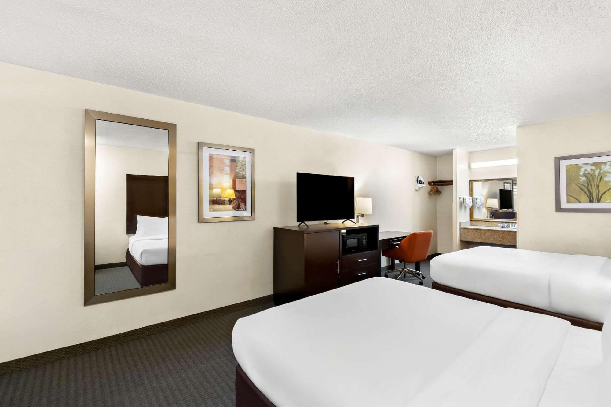 Quality Inn Mount Vernon Buitenkant foto