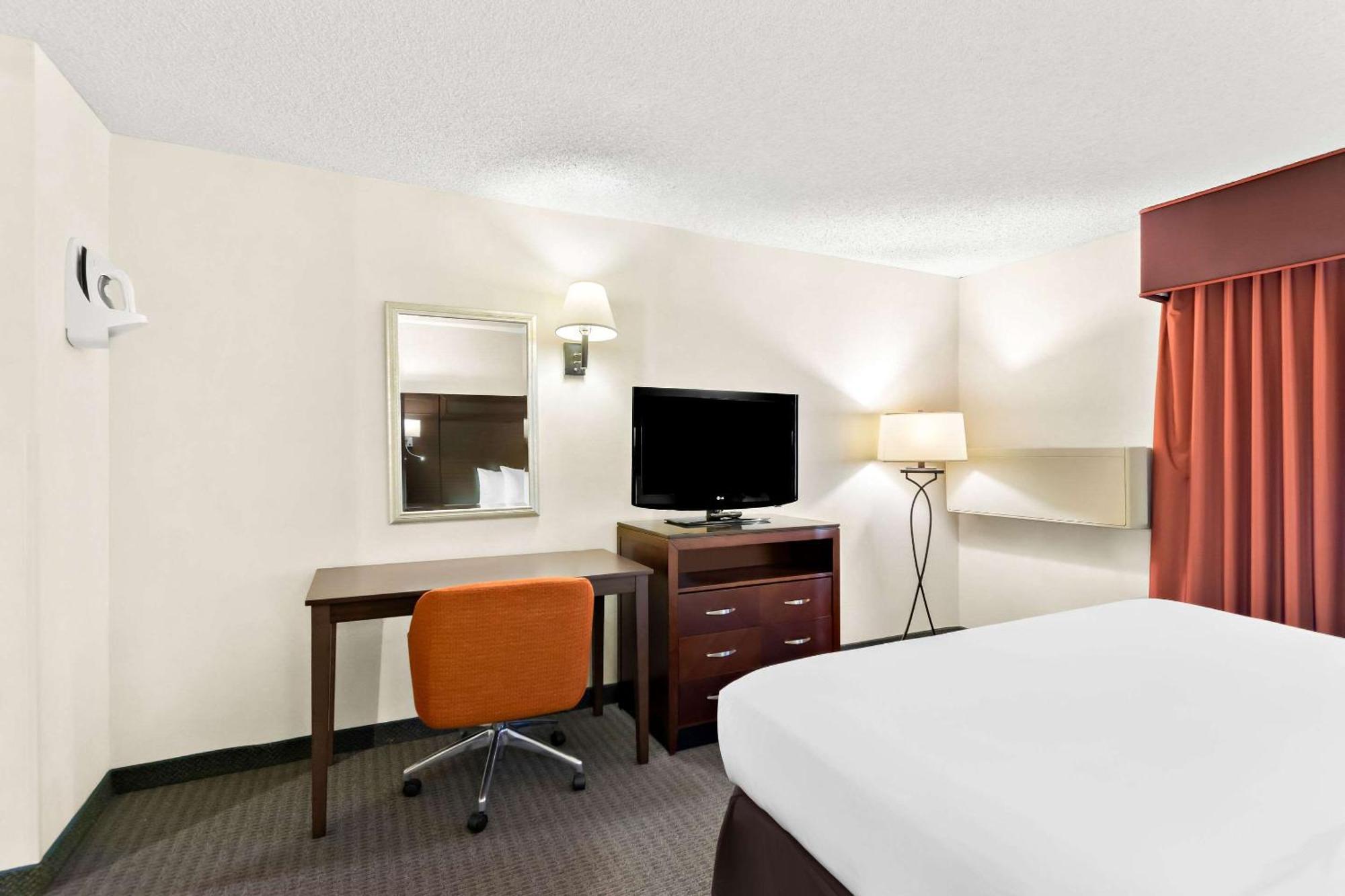 Quality Inn Mount Vernon Buitenkant foto