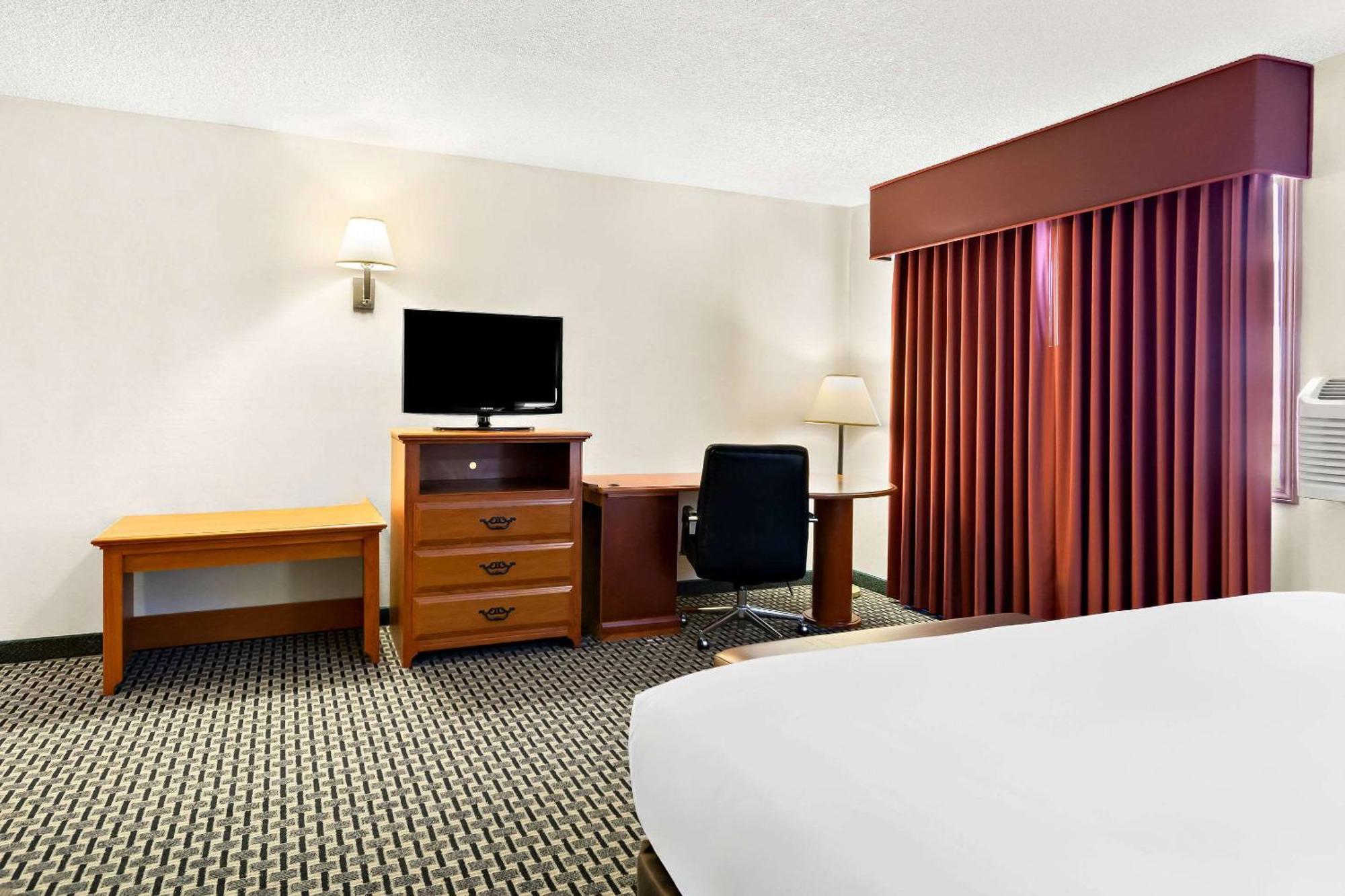 Quality Inn Mount Vernon Buitenkant foto