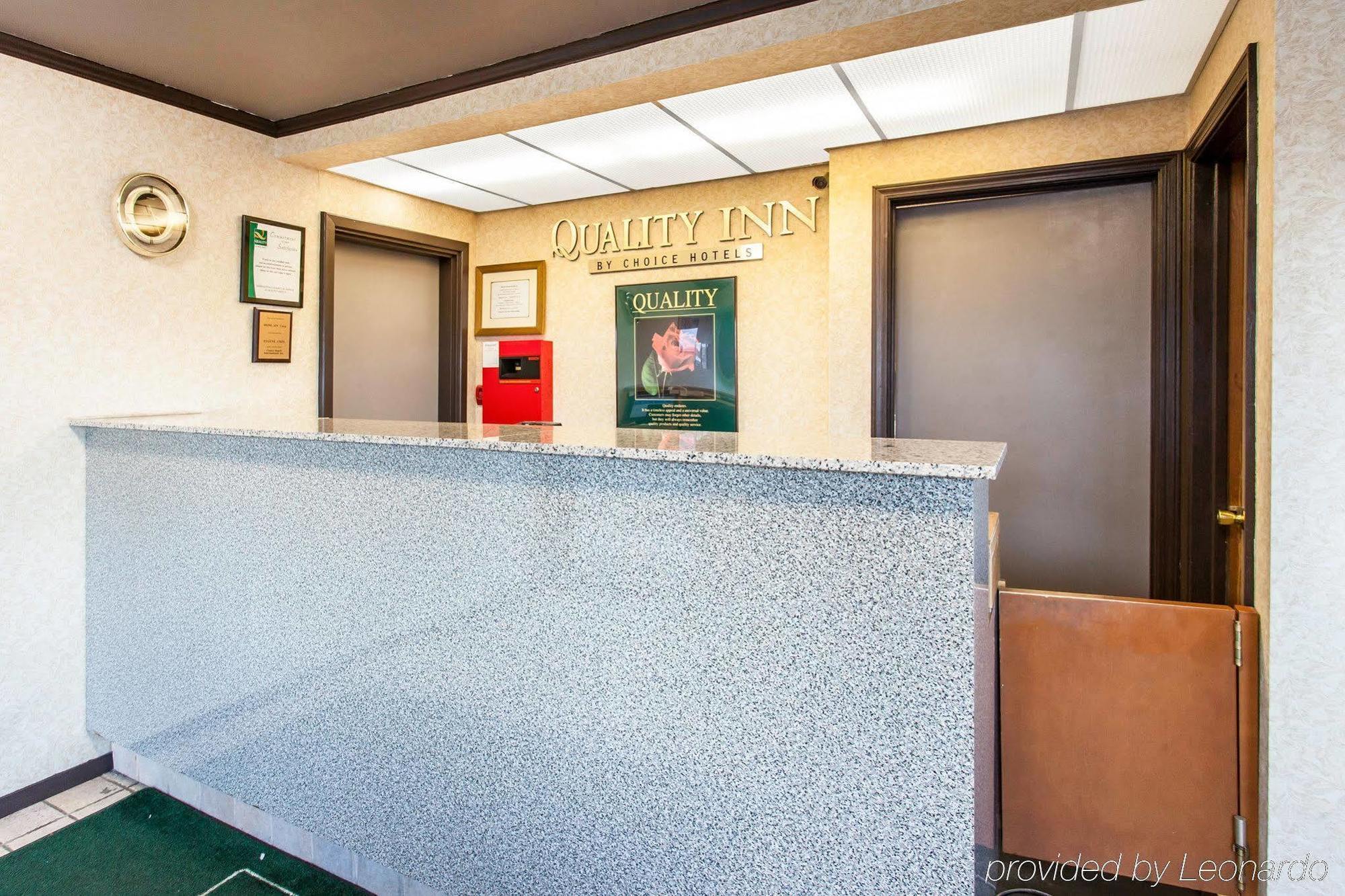 Quality Inn Mount Vernon Buitenkant foto