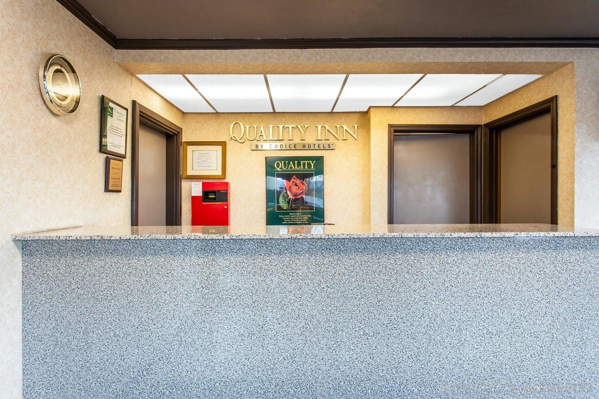 Quality Inn Mount Vernon Buitenkant foto