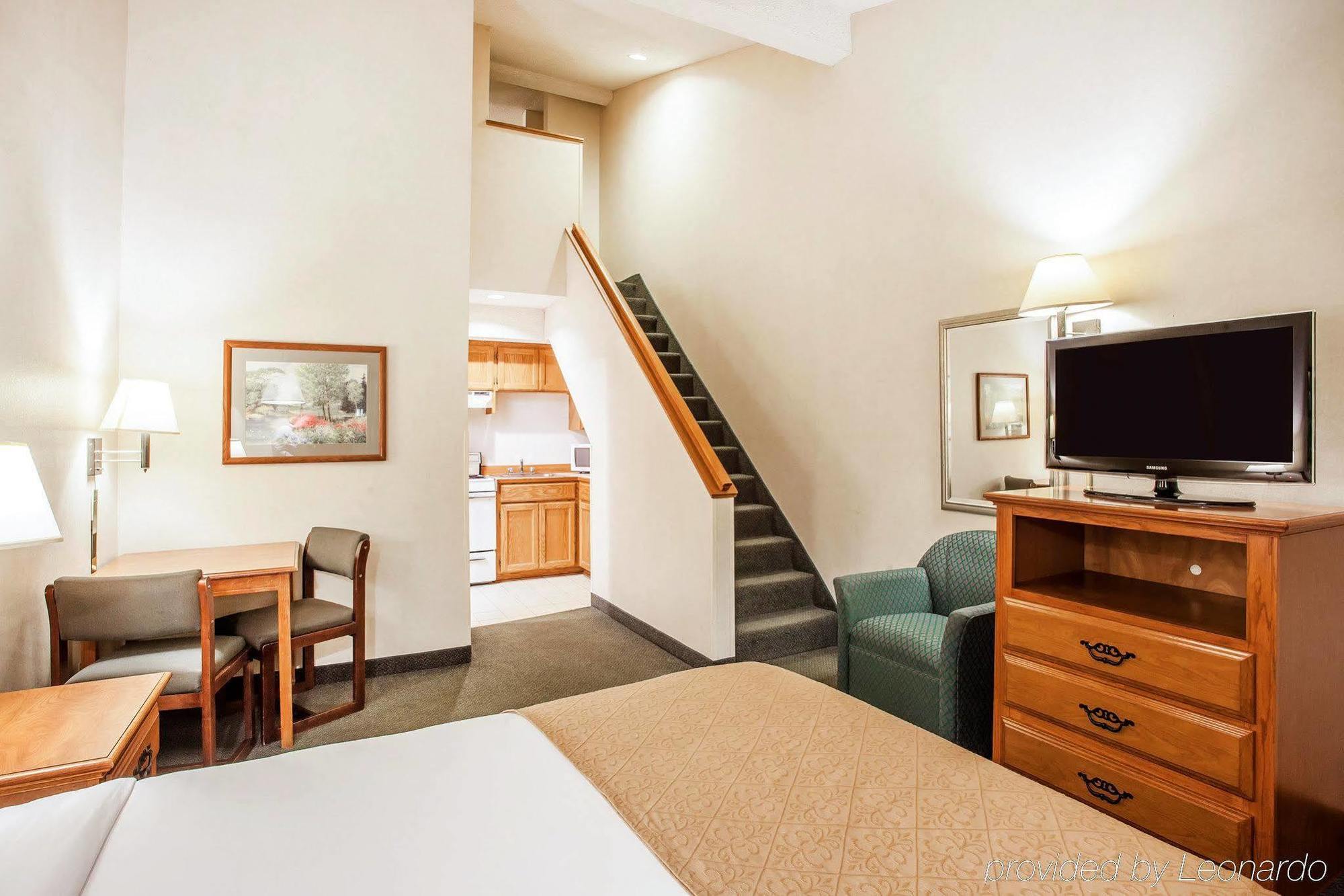 Quality Inn Mount Vernon Buitenkant foto