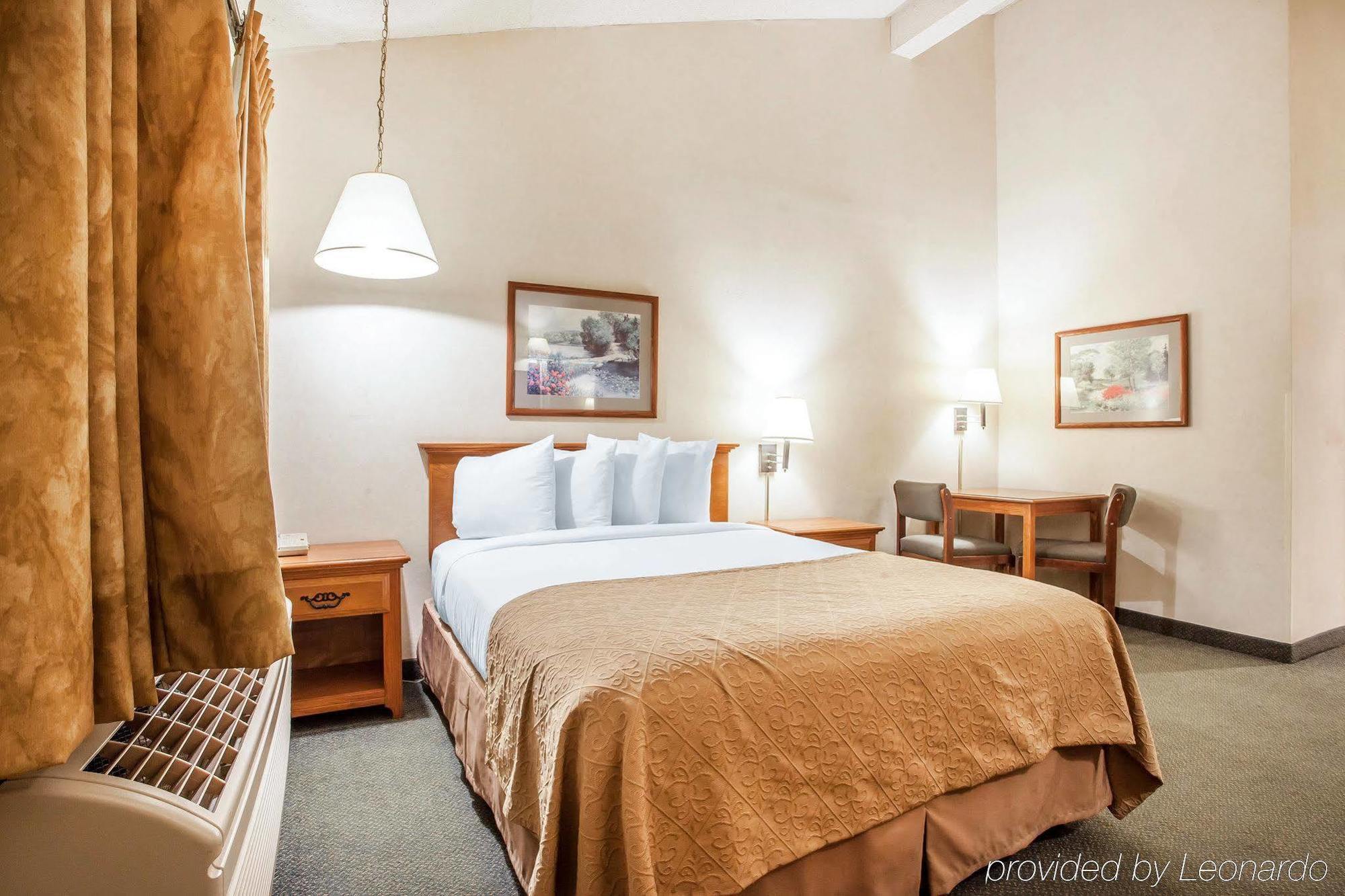 Quality Inn Mount Vernon Buitenkant foto